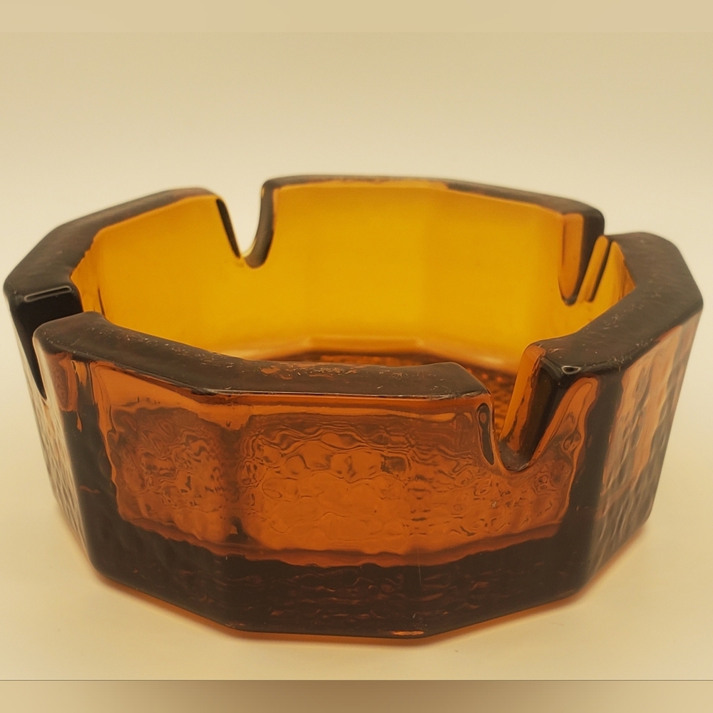 Vintage Amber Glass Ashtray with Textured Design - Mid-Century Modern Decor